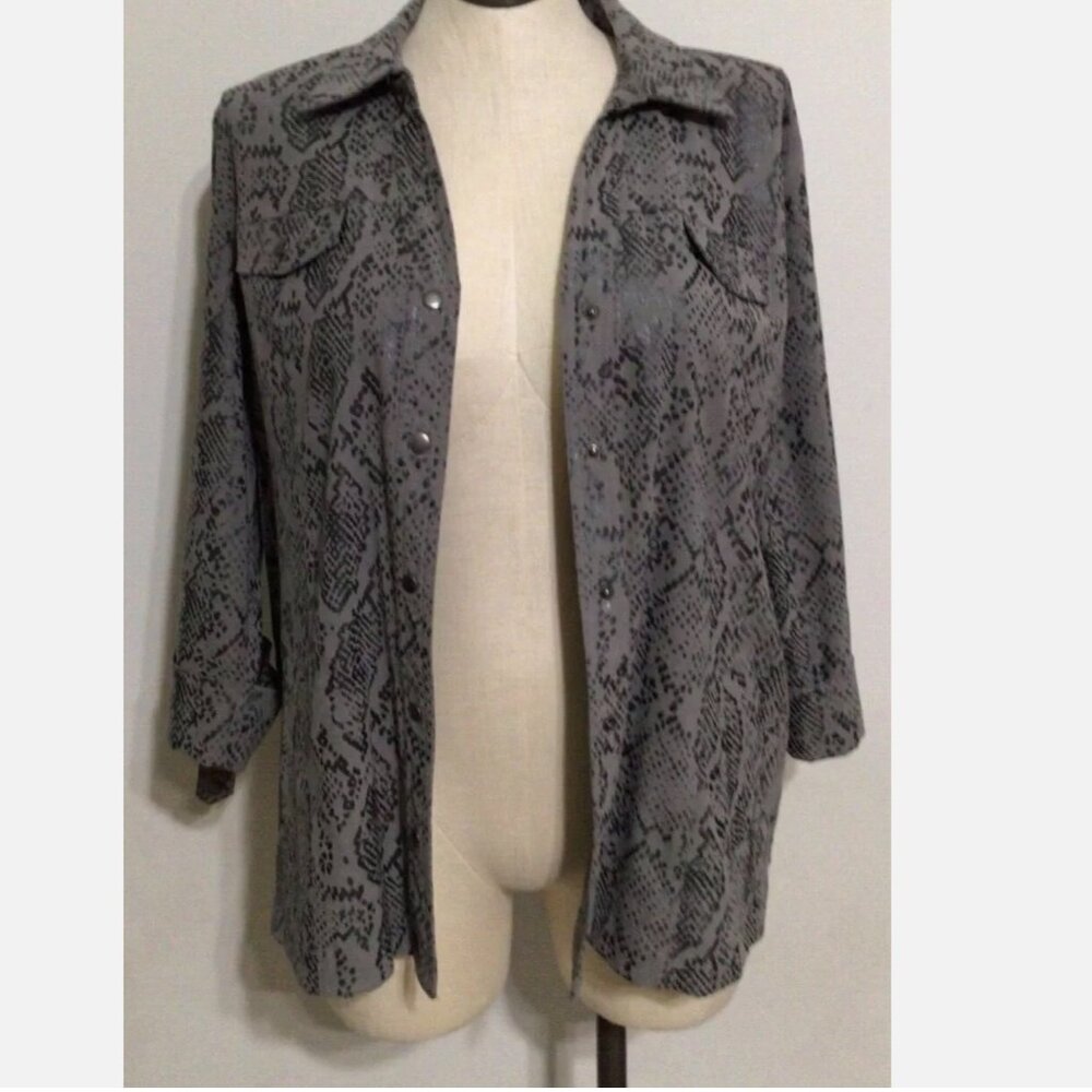 Jm Collection Silver Button Down Jacket Silver Me… - image 2